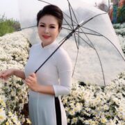 Ca sĩ Cao Hồng ái mộ người chị thân thiết tài năng xinh đẹp Mai Nguyễn