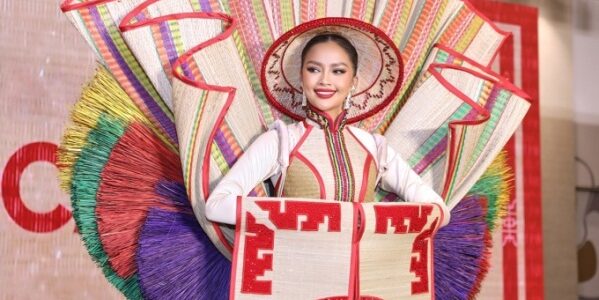 Hoa hậu Ngọc Châu mang ‘Chiếu Cà Mau’ đi thi Miss Universe
