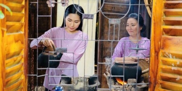 ‘Hoa hậu cải lương’ Như Huỳnh ‘lên bờ xuống ruộng’ vì đóng phim