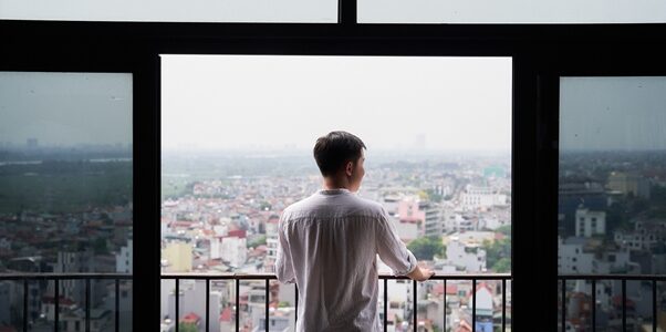Ẩn sau câu nói “Cha mẹ vẫn khỏe…” là tình yêu thương và sự hy sinh