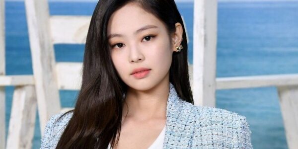 Liệu pháp ‘0 đồng’ giúp Jennie (Blackpink) giữ da căng mịn