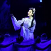NSƯT Như Huỳnh chinh phục Huy chương danh giá để xóa tan nghi ngờ