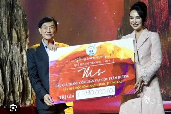 Doanh nhân Johnathan Hạnh Nguyễn ủng hộ 4,79 tỉ đồng cho Khánh Hòa