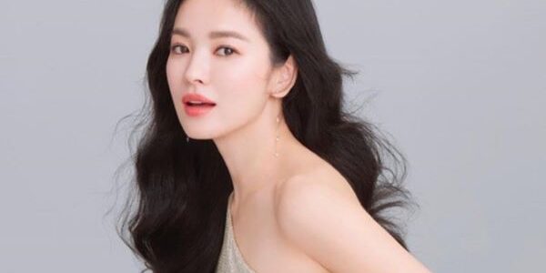 Song Hye Kyo khổ sở sau khi ly hôn, rộ tin BlackPink tái xuất