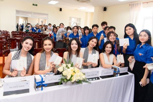 Người trẻ Buôn Ma Thuột được “tiếp lửa” khát vọng kiến quốc