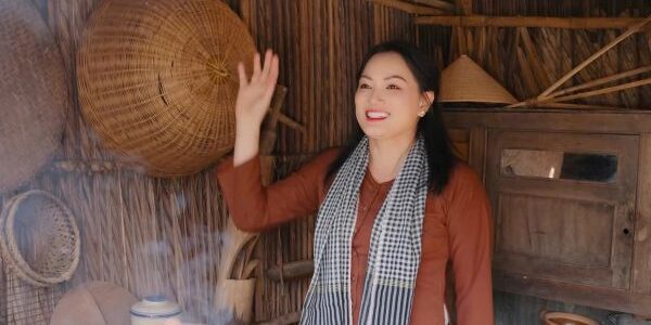 Ca sĩ Ngọc Trúc giữ chất mộc mạc miền Tây trong “Tình Tôi Đôi Chiếu”